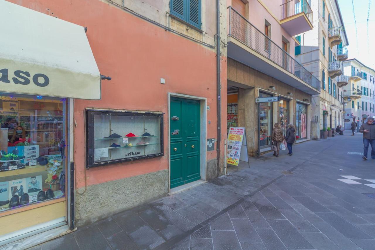 Casa Di Ale E Fra Comoda In Centro E A Pochi Passi Dalla Spiaggia Rapallo Exteriör bild